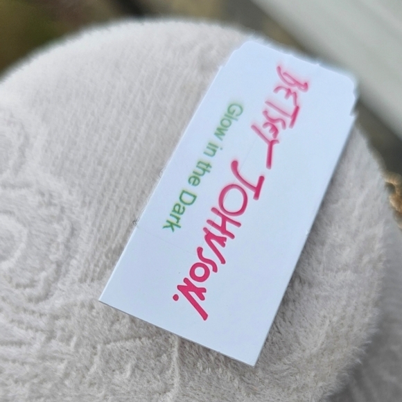 🔹️ Betsey Johnson🔹️ Halloween revival  Necklace gloves in dark ✨️👻 - Picture 3 of 7